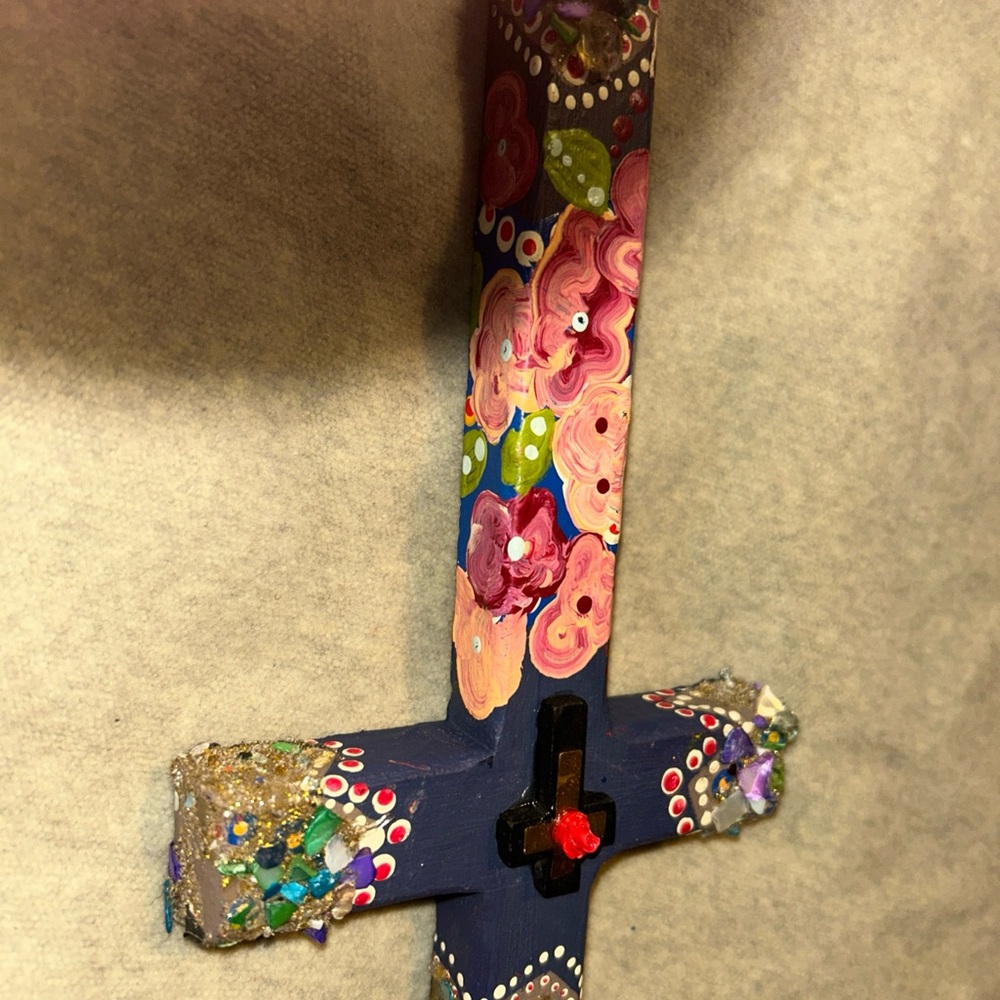 Colorful Wood Cross - Picture 6 of 7